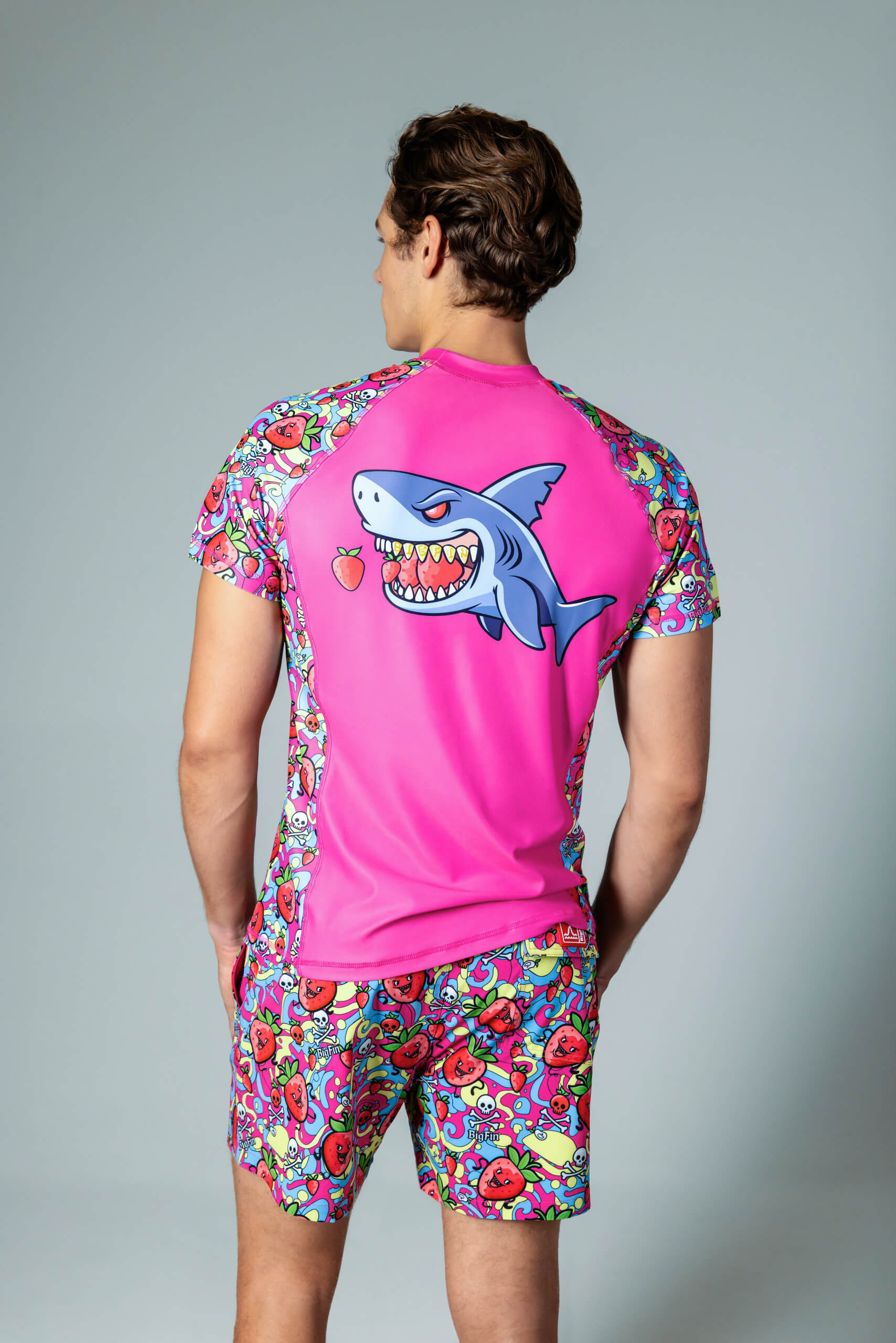 STRAWBERRY RASHGUARD